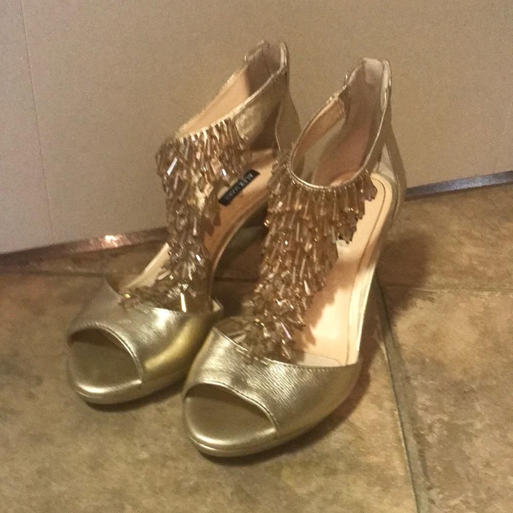Ladies dress heels.  Perfect for a wedding or any special occasion